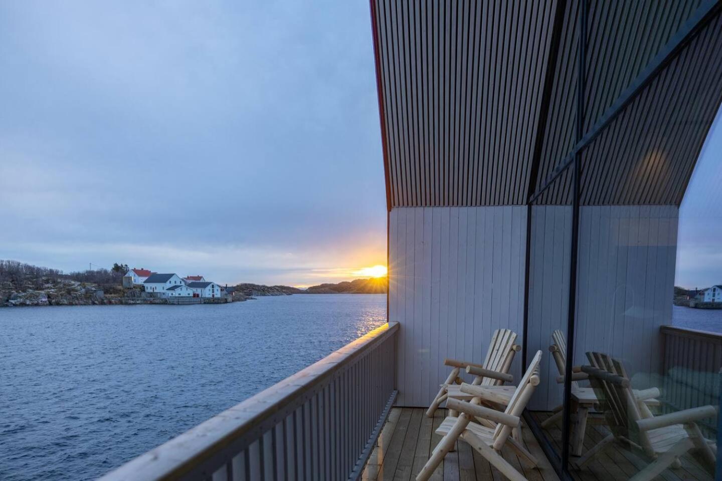 Leilighet Med Fantastisk Utsikt Henningsvær Eksteriør bilde
